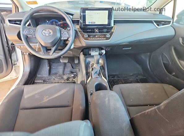 5YFB4MDE5TP425475 2026 TOYOTA COROLLA White Widok deski rozdzielczej