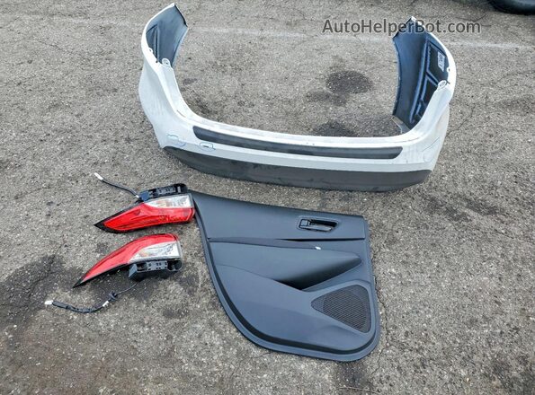 5YFB4MDE6SP359338 2025 TOYOTA COROLLA Белый Вид подкапотного пространства