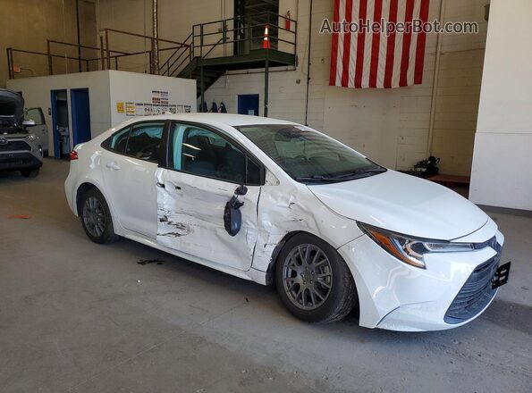 5YFB4MDEXRP109580 2024 TOYOTA COROLLA Белый Передняя правая четверть