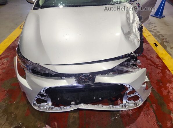 5YFB4MDEXTP471903 2026 TOYOTA COROLLA Silver Widok wnętrza z tyłu