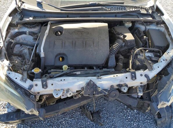 5YFBURHE2HP670975 2017 TOYOTA COROLLA White Rear interior view