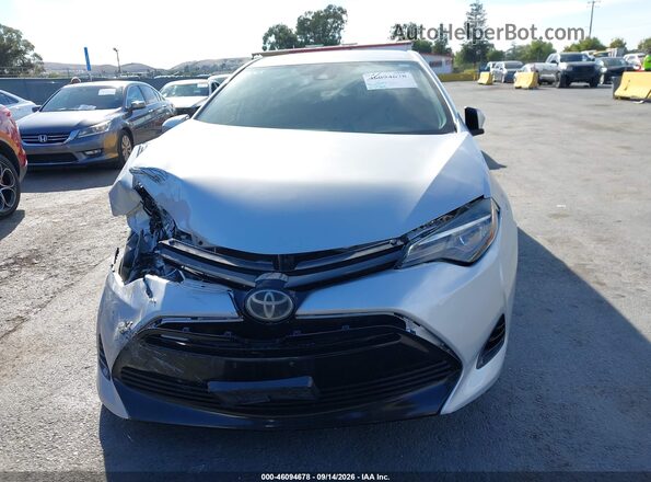 5YFBURHE2JP803577 2018 TOYOTA COROLLA Gray Widok zestawu wskaźników