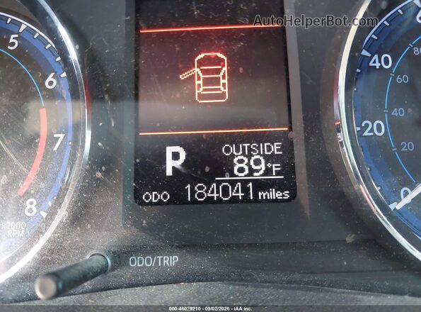 5YFBURHE2JP810951 2018 TOYOTA COROLLA Silver 