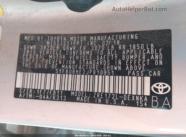 5YFBURHE2JP810951 2018 TOYOTA COROLLA Silver Engine compartment view