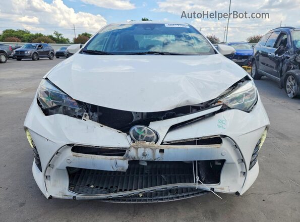5YFBURHEXHP629686 2017 TOYOTA COROLLA White Widok z przodu