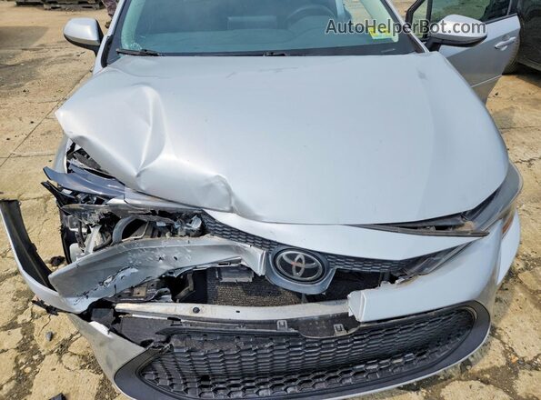 5YFEPMAE1MP264066 2021 TOYOTA COROLLA Silver Widok wnętrza z tyłu