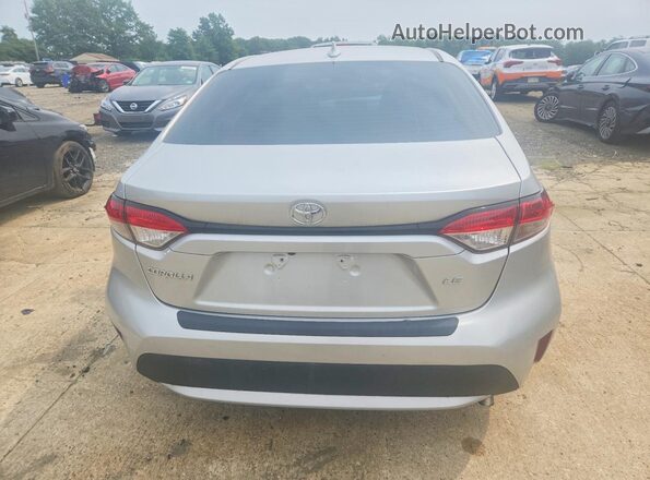 5YFEPMAE1MP264066 2021 TOYOTA COROLLA Silver Widok z tyłu