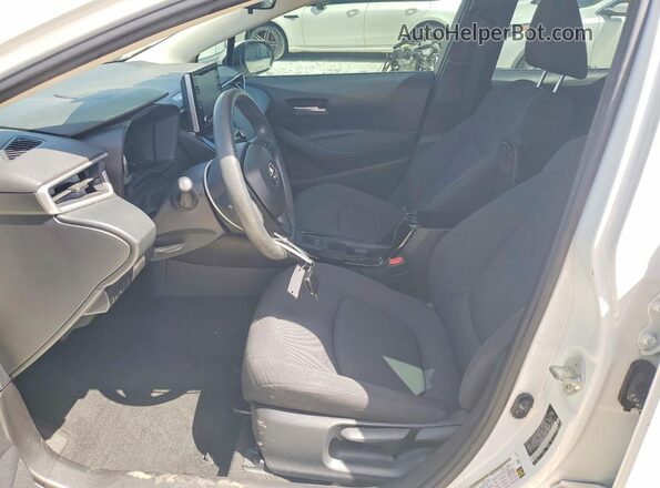 5YFEPMAE6MP151164 2021 TOYOTA COROLLA White Widok wnętrza z przodu
