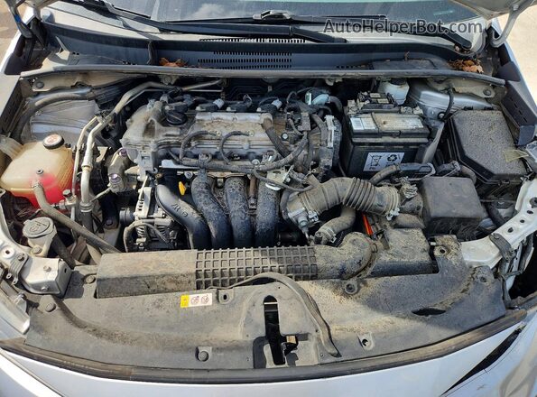 5YFEPMAE7MP147933 2021 TOYOTA COROLLA Silver Vista interior trasera