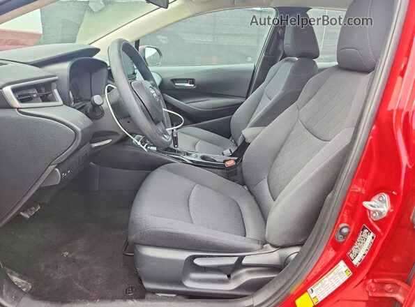 5YFEPMAE8MP195344 2021 TOYOTA COROLLA Red Widok wnętrza z przodu