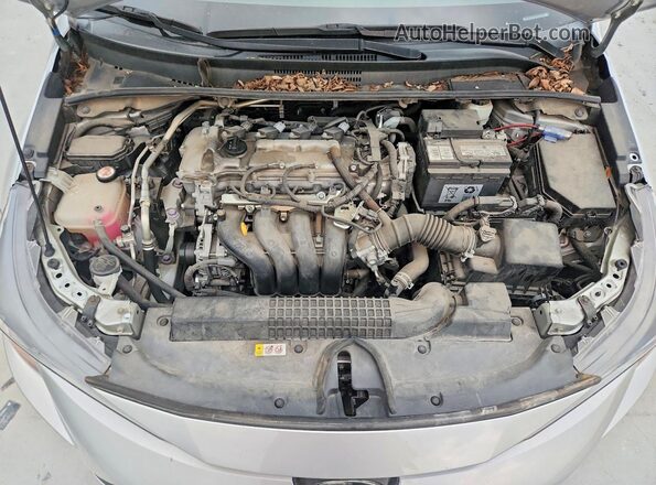 5YFEPRAE5LP009657 2020 TOYOTA COROLLA Silver Widok wnętrza z tyłu