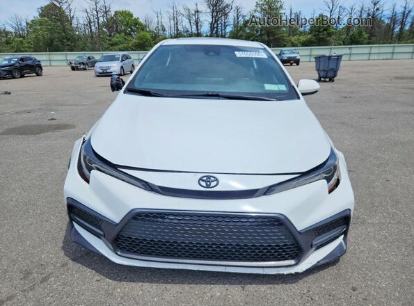 5YFP4MCEXMP084583 2021 TOYOTA COROLLA White Widok z przodu