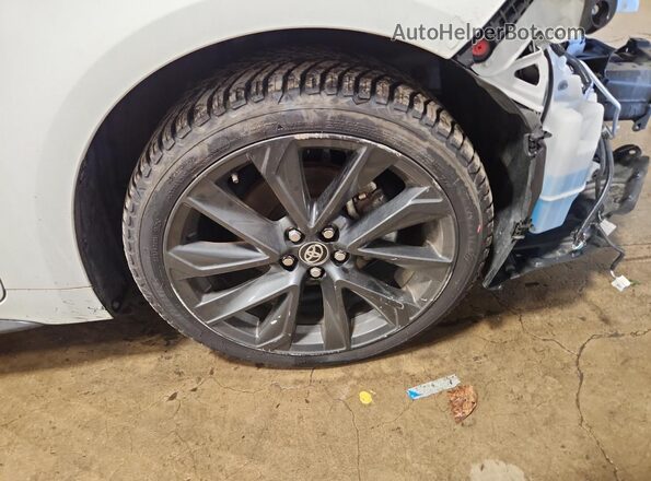 5YFS4MCE2RP191158 2024 TOYOTA COROLLA White 