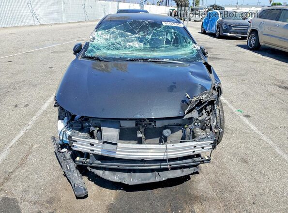 5YFS4RCE7LP054009 2020 TOYOTA COROLLA Черный Вид спереди