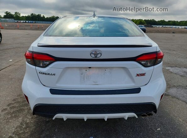 5YFT4RCE8LP018446 2020 TOYOTA COROLLA White Հետևի տեսք