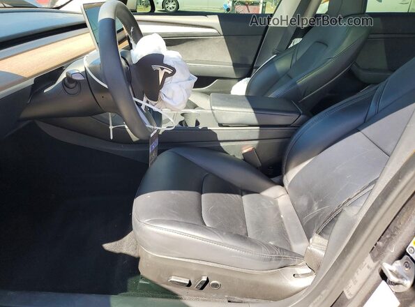 5YJ3E1EA0PF648679 2023 TESLA MODEL Серый Вид салона спереди
