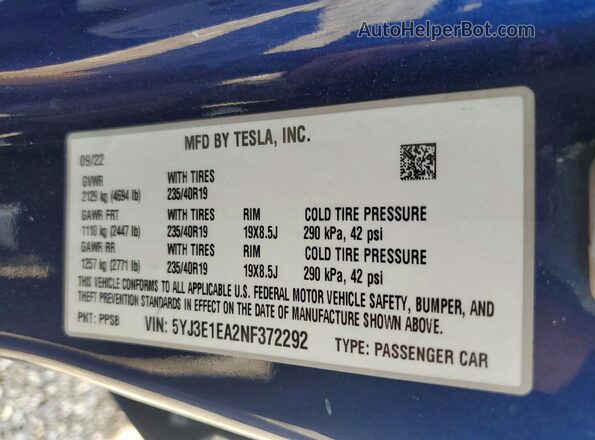 5YJ3E1EA2NF372292 2022 TESLA MODEL Blue ძრავის განყოფილების ხედი