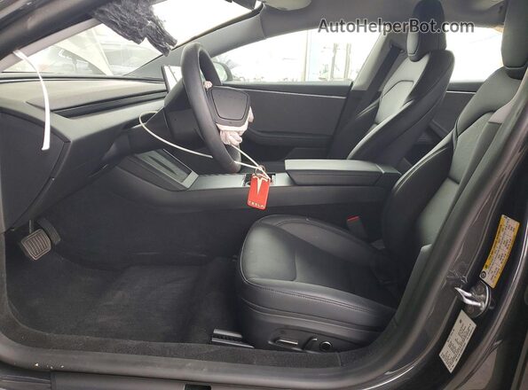 5YJ3E1EA2SF072425 2025 TESLA MODEL Black Front interior view