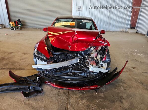 5YJ3E1EA2SF986576 2025 TESLA MODEL Красный Вид спереди