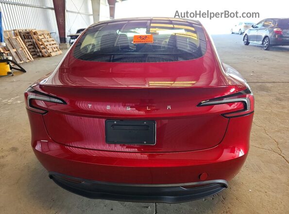 5YJ3E1EA2SF986576 2025 TESLA MODEL Красный Вид сзади