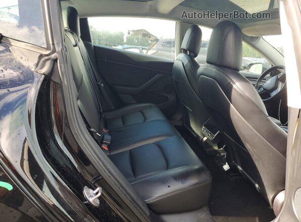 5YJ3E1EA3MF027089 2021 TESLA MODEL Black Widok tylnych siedzeń