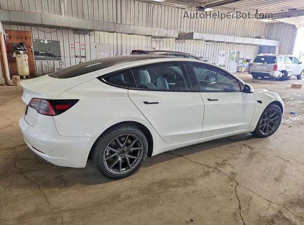 5YJ3E1EA3PF582905 2023 TESLA MODEL Белый Задняя правая четверть