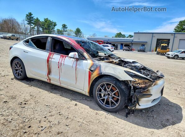 5YJ3E1EA7LF632943 2020 TESLA MODEL White Przód prawy
