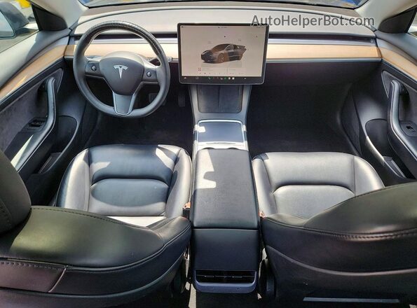 5YJ3E1EA7PF447104 2023 TESLA MODEL Silver წინა პანელის ხედი