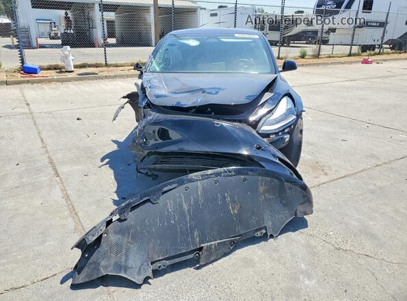 5YJ3E1EA8MF073906 2021 TESLA MODEL Black Widok z przodu