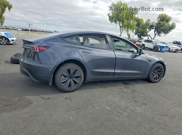 5YJ3E1EA8RF831766 2024 TESLA MODEL Gray Հետևի աջ