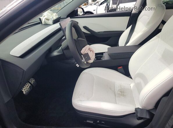 5YJ3E1EA8RF831766 2024 TESLA MODEL Gray Սալոնի դիմացի տեսք