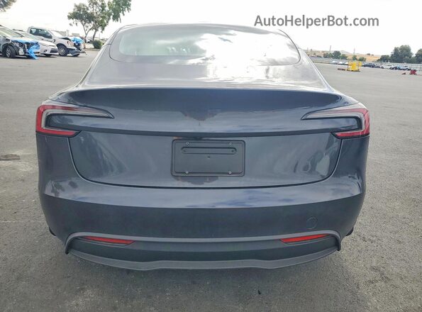 5YJ3E1EA8RF831766 2024 TESLA MODEL Gray Հետևի տեսք