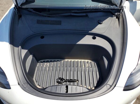 5YJ3E1EA9NF359281 2022 TESLA MODEL White Vista interior trasera