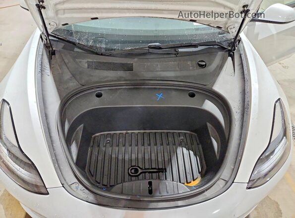 5YJ3E1EAXMF851817 2021 TESLA MODEL White Widok wnętrza z tyłu
