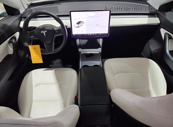 5YJ3E1EAXMF851817 2021 TESLA MODEL White Widok deski rozdzielczej