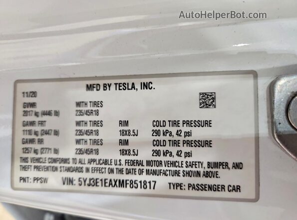 5YJ3E1EAXMF851817 2021 TESLA MODEL White Widok komory silnika