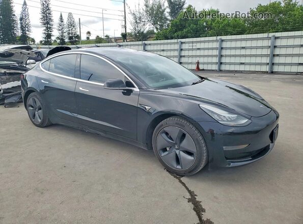 5YJ3E1EB0KF384882 2019 TESLA MODEL Черный Передняя правая четверть