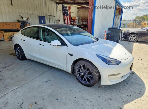 5YJ3E1EB0MF923651 2021 TESLA MODEL White Передня права чверть