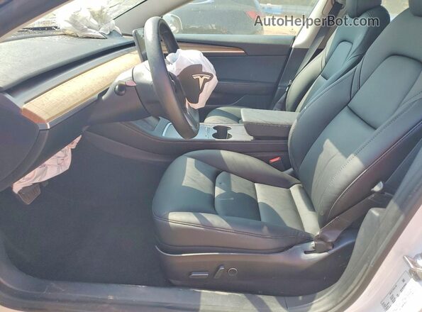 5YJ3E1EB0MF980030 2021 TESLA MODEL White Widok wnętrza z przodu