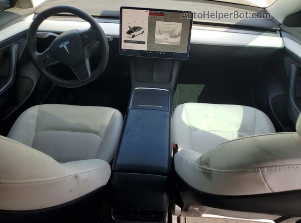 5YJ3E1EB0NF134191 2022 TESLA MODEL White Առջևի վահանակի տեսք