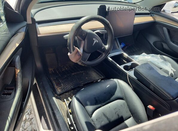 5YJ3E1EB0NF267758 2022 TESLA MODEL White Առջևի վահանակի տեսք