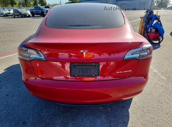 5YJ3E1EB1MF998584 2021 TESLA MODEL Red უკანა ხედი