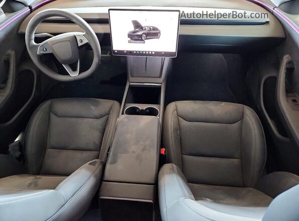 5YJ3E1EB1TF200096 2026 TESLA MODEL Black Vista del salpicadero