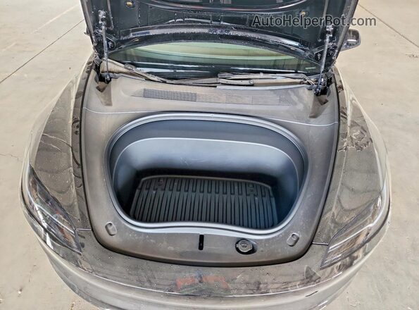 5YJ3E1EB1TF200096 2026 TESLA MODEL Black Vista interior trasera