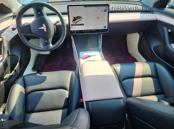 5YJ3E1EB2MF960751 2021 TESLA MODEL White Widok deski rozdzielczej