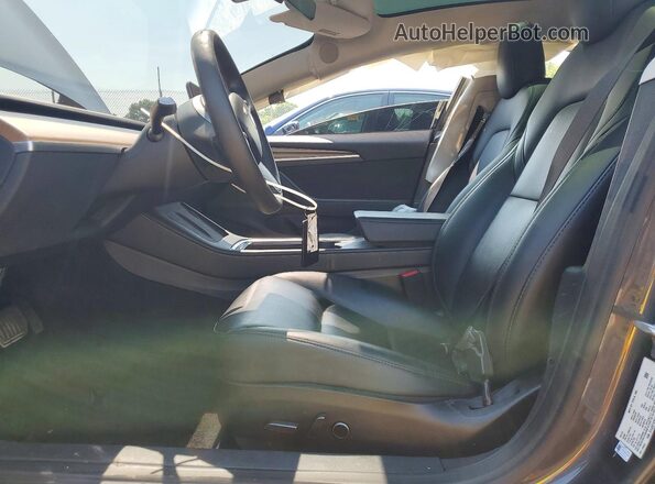 5YJ3E1EB2NF353802 2022 TESLA MODEL Gray წინა სალონის ხედი