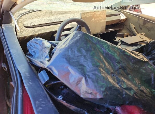 5YJ3E1EB2RF811988 2024 TESLA MODEL Red Առջևի վահանակի տեսք