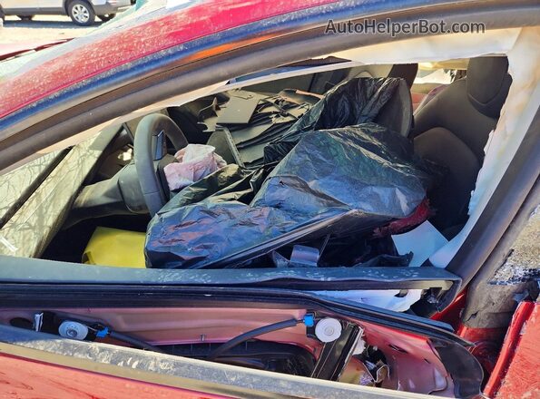 5YJ3E1EB2RF811988 2024 TESLA MODEL Red Սալոնի դիմացի տեսք