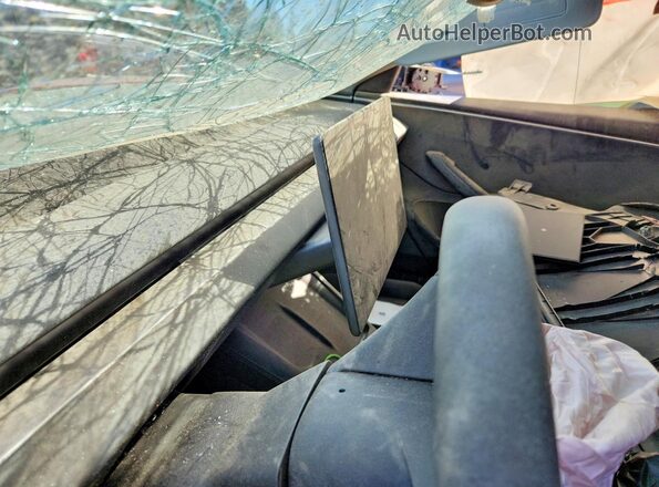 5YJ3E1EB2RF811988 2024 TESLA MODEL Red Սարքավորումների վահանակի տեսք