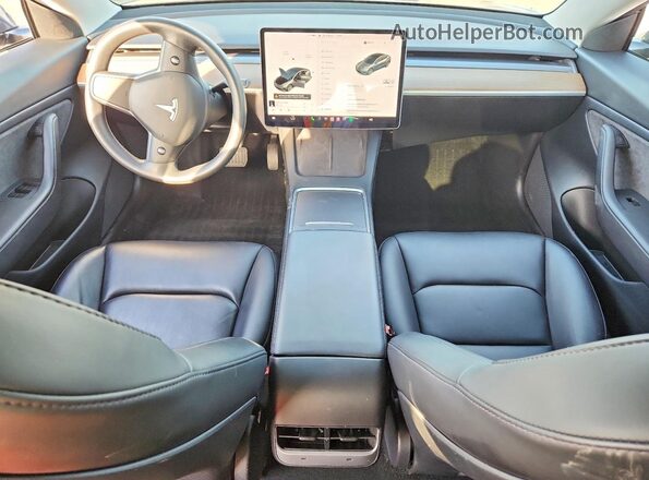 5YJ3E1EB3MF939147 2021 TESLA MODEL Gray Vista del salpicadero